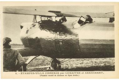 Carte postale extraite d’un carnet édité par la Ligue Aéronautique de France.
